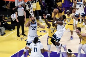 米乐电子娱乐关于NBA季后赛清晨走向成谜，波士顿凯尔特人状态回暖，震撼外界，身体对抗强度拉满的信息