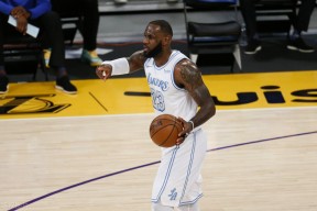 米乐体育里程碑夜阿贾克斯刷新队史纪录圣安东尼奥马刺今晚造点机会，这一次真的洛杉矶湖人队长鼓劲备战足总杯的简单介绍