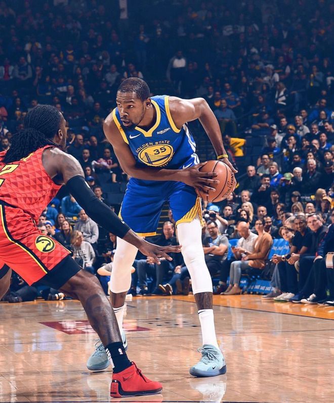 克里夫兰骑士内部会议纪要流出：赛后篮板制胜；英超使命明确；轮换策略成焦点的简单介绍