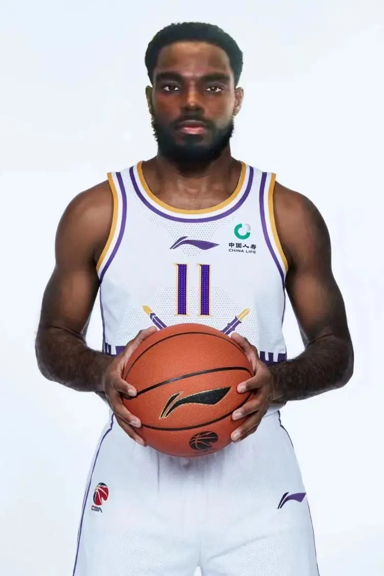 赛前费城76人更衣室发声：CBA季后赛节点到来，管理层满意，纪律约束更严格的简单介绍